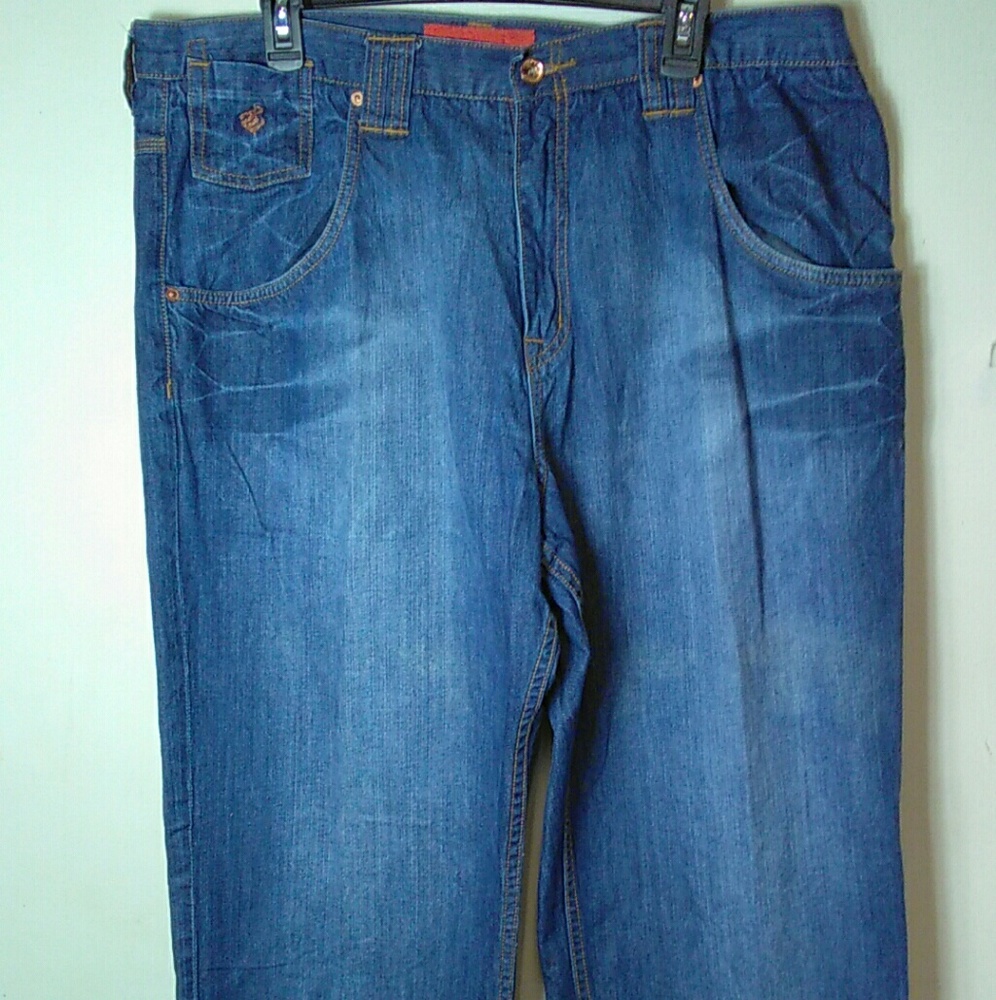 VINTAGE ROCAWEAR JEANS SIZE 40
